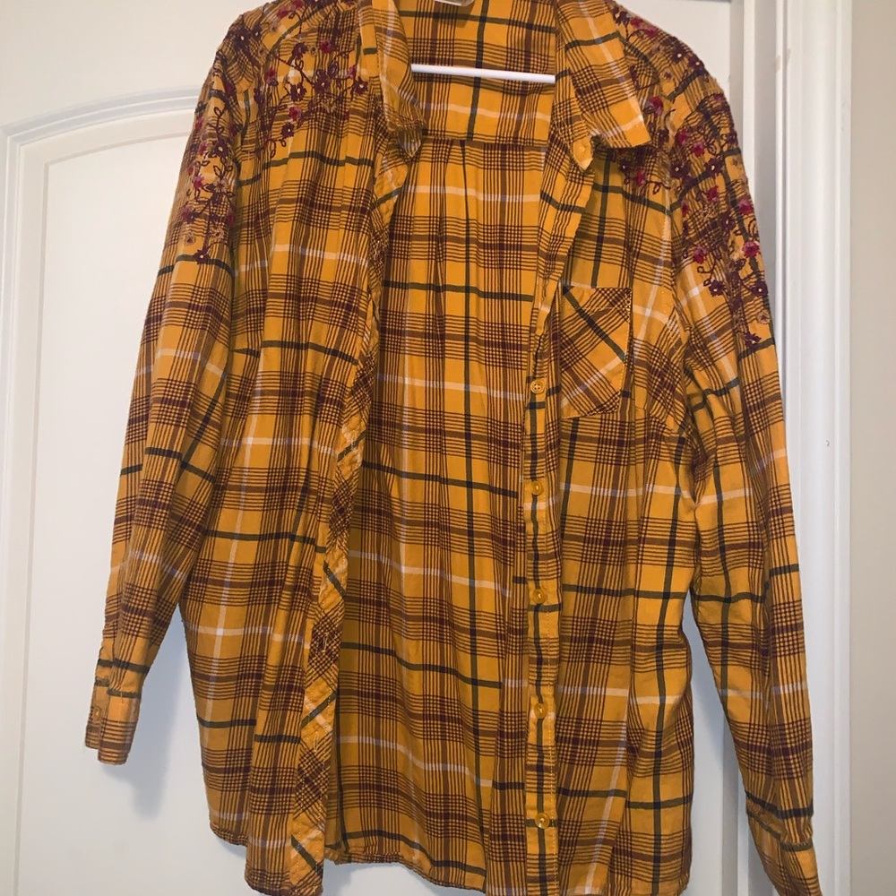 Yellow Plaid Button-Up Shirt with Floral Embroidery